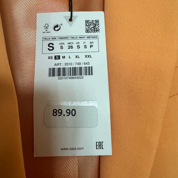 Zara NWT orange straight cut blazer
$89
Size: S - Picture 10 of 14